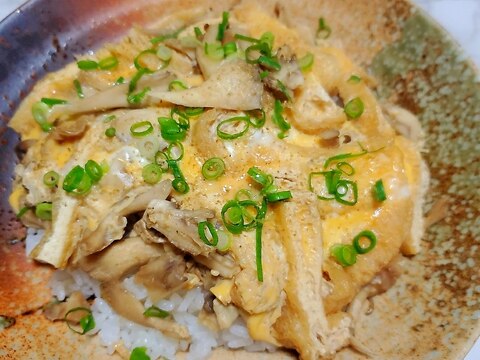 油揚げと舞茸の卵とじ丼